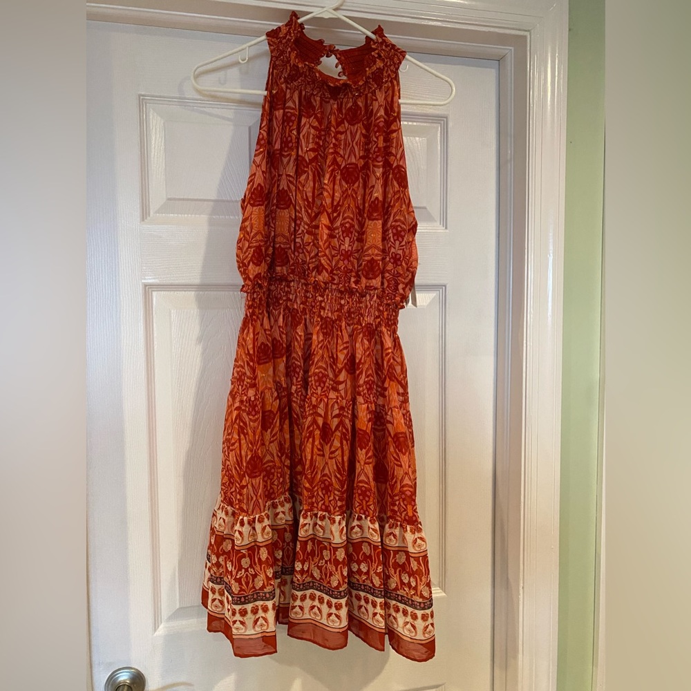 Taylor Dress Size 6 NWT
